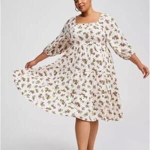 Torrid Floral Print Cream Dress Mini Size L